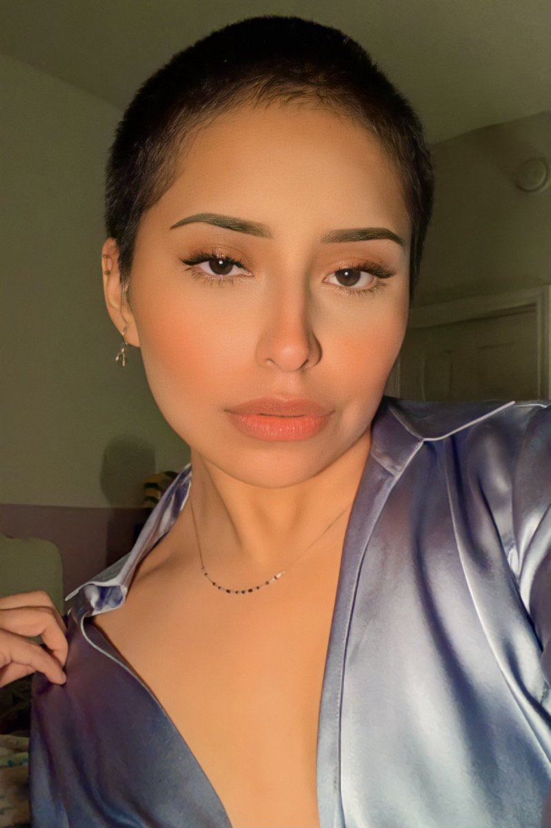 cryspeerock's tweet photo. i shaved my head btw https://t.co/xCeJVopFMu