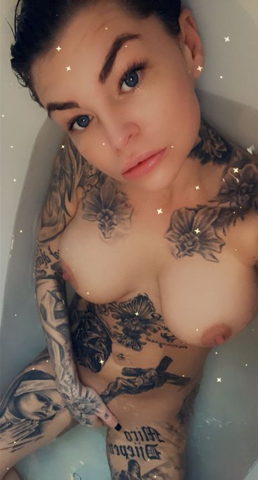 Guten Morgen mein Lieber, ich hoffe Du hast gut geschlafen? Ich muss morgens immer duschen oder baden<a href="/tag/sexy"class="tags"><span>#sexy</span></a><a href="/tag/sex"class="tags"><span>#sex</span></a><a href="/tag/naked"class="tags"><span>#naked</span></a><a href="/tag/montag"class="tags"><span>#montag</span></a><a href="/tag/kiel"class="tags"><span>#kiel</span></a><a href="/tag/m4f"class="tags"><span>#m4f</span></a><a href="/tag/carcleaning"class="tags"><span>#carcleaning</span></a>