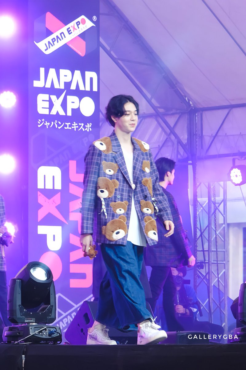 GalleryGba's tweet photo. เดินยิ้มมาเลยยย คิดอยู่หล่ะซิ จะเซอร์ไพส์ยังไงดี 555 

#JAPANEXPOxCopBas
#JAPANEXPOTHAILAND2022
#บาสเด็กอ้วนที่แท้จริง https://t.co/vXg8gJ36Aw