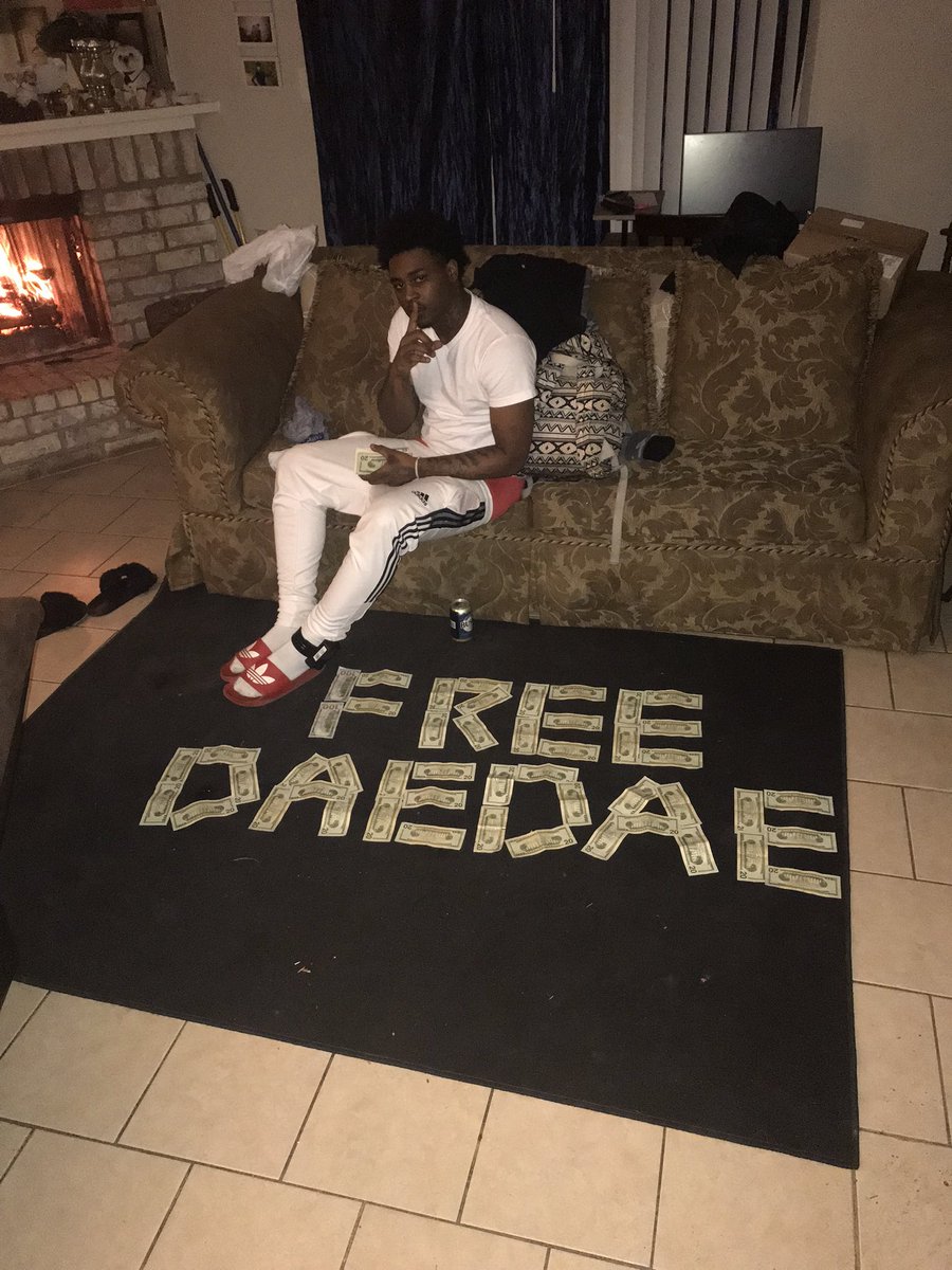 Free my dawg out the slam 🔓#FreeDaeDae