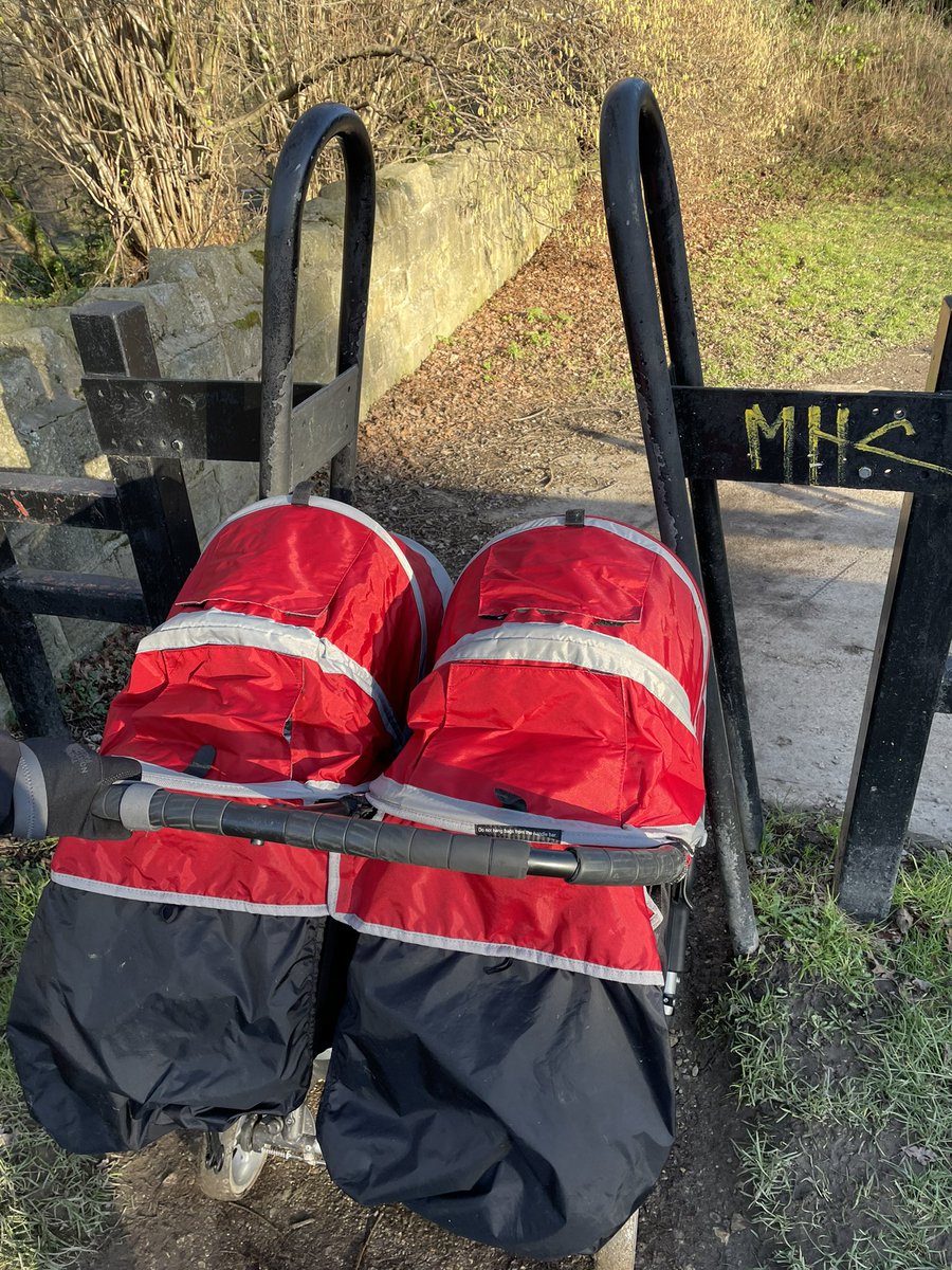 @markhipwell1990 It’s another one of those “anti-grandad pushing a double buggy devices”