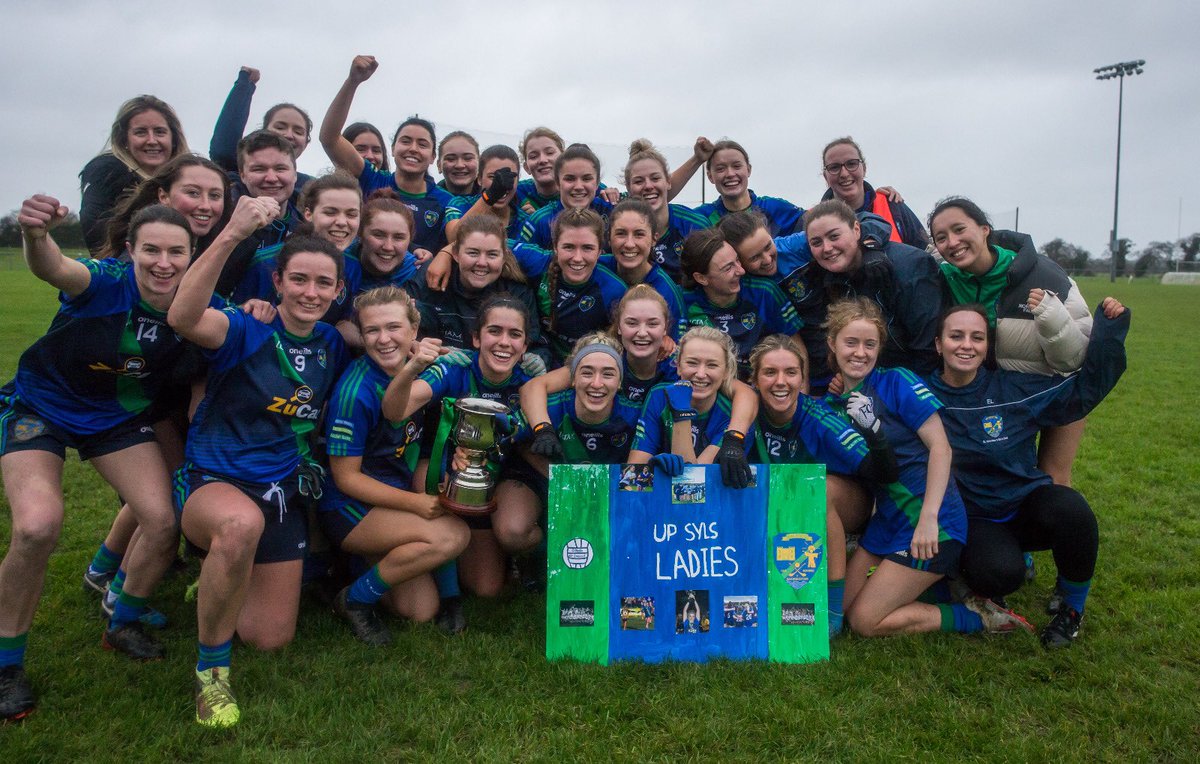 OfficialSylsGAA's tweet photo. It’s Game Day! We are so proud of our ladies. Good luck @anthonycooke83 @Dann__Lawless and our Senior women! 💙💚
@currentacc_ie All Ireland IFC Club Semi Final
@OfficialSylsGAA 🆚 Kinawley
📍Gaffney Park, Broomfield
🕐 1pm
LIVE on @LadiesFootball Facebook 👩💻 https://t.co/jUNKc8x184