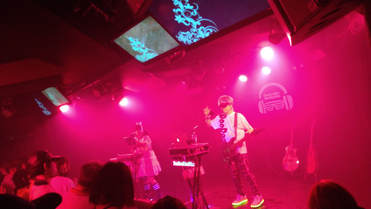 techu110's tweet photo. 23,Jan.2022④
#doodoodoomiumiumiu
#MINIALBUM #AQUA #INGIS
#ワンマンファイナル
#原宿RENON
#2022年1月23日 https://t.co/NYYZMWqs4A