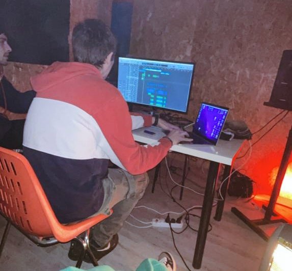 mandoleiro's tweet photo. Trappin' 😈🔌📈 https://t.co/xR2BznWAZW