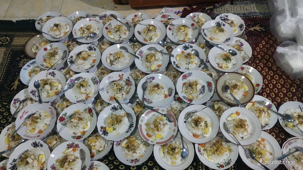 revianaryn's tweet photo. @malangkuliner belom disiram kuah 😂 https://t.co/3UiZqJnEin