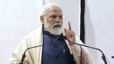 'Mistakes being corrected': PM Modi unveils Netaji's hologram statue, takes dig at Congress toi.in/gU0-gb/a24gk