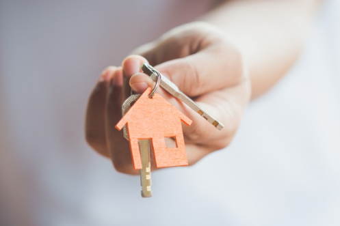 VIDECHAMPSAVIN's tweet photo. Le saviez-vous ? 💡
Dans le cadre d’un investissement locatif, les bailleurs relevant d’un régime réel d’imposition peuvent, sous certaines conditions, déduire des intérêts d’emprunt de leur revenu net foncier.
Explications. 🔍⬇ #Immobilier #Inv https://t.co/YAWyaKZ5M8 https://t.co/CFbH5v37n2