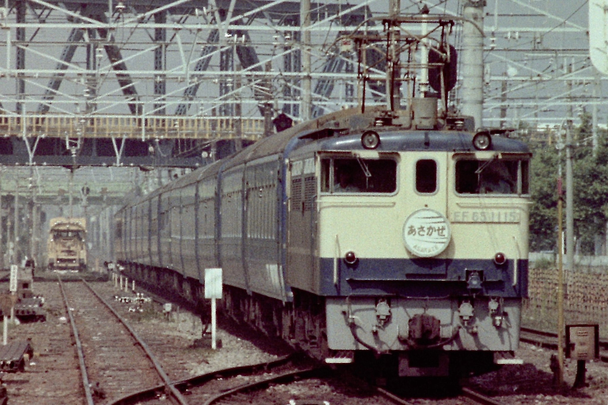 国鉄 EF65-530 特急色 寝台特急「富士」牽引機 (鉄道模型