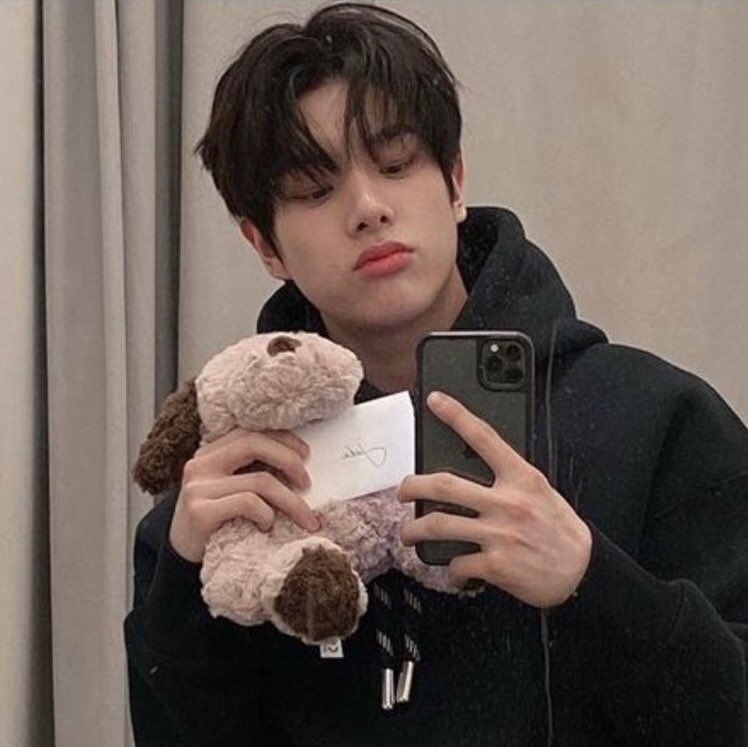 02AVNGRSJY's tweet photo. hello! chance kensho is the name, you can call me ck, ken, or any endearments you're comfy with. i go by he/him. i prefer tl over dms kasi hindi naman ako matopic but dms is okay lang din. interact with me, i don’t bite! 

#AvengeTheMadness
#IAmChance
@MUOMARPW https://t.co/FUukVhdYSi