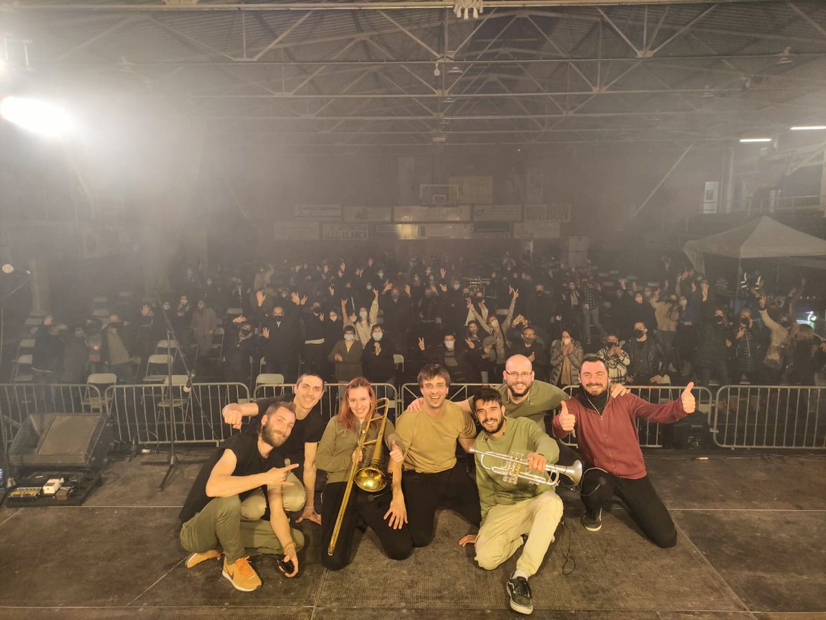 💥 Gràcies Llançà 💥
Desitjant un 2022 ple de concerts!
Ens veiem molt aviat 😊

#llança #concert #altemporda #musicacatalana #clima