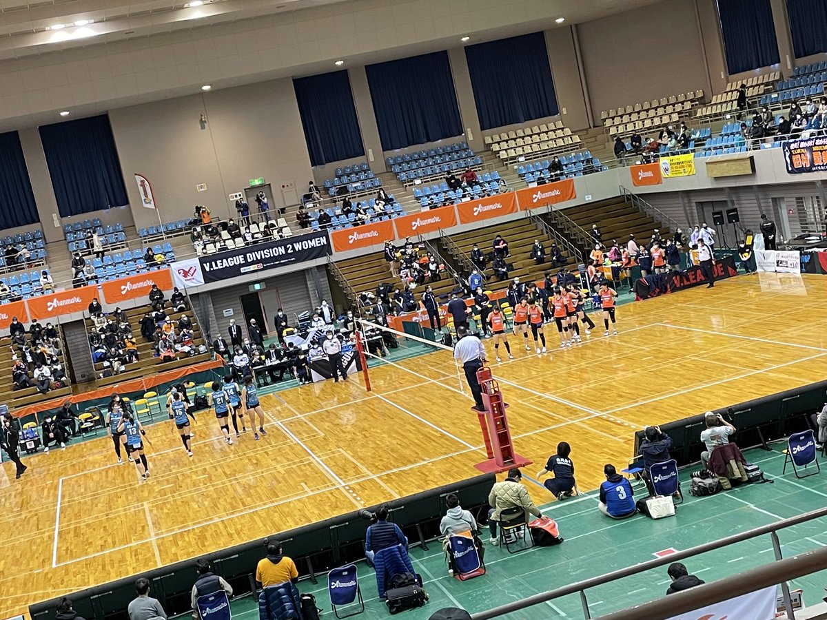 お疲れ様！

最後に北さん、すみこさん、めぐと話できてよかった！
北さんから全然連絡ないからどーしたのかと思ったよと言われ、チームを辞めても心配ってか、
こーやってチームメイトのように接してくれてありがたいです！
華奢と言われてしまった…太ろ笑