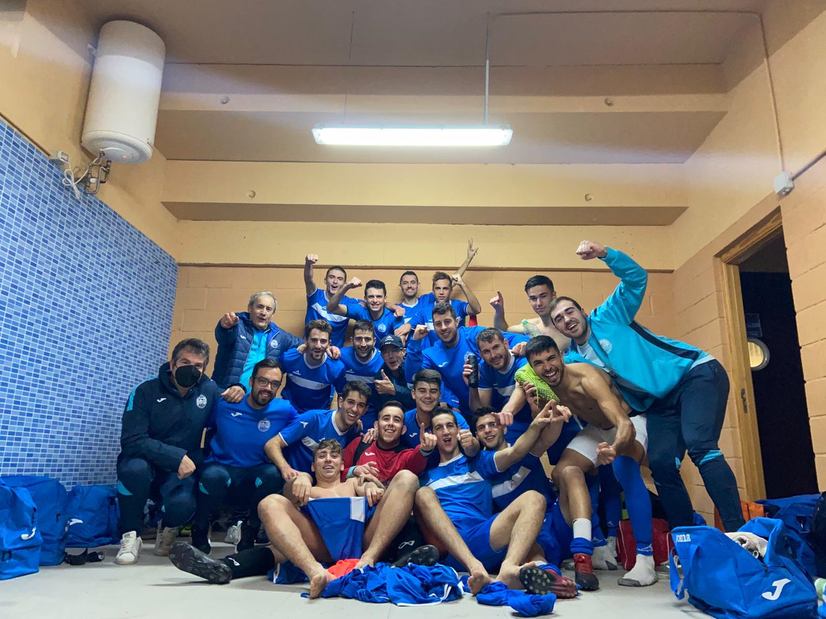 ⚽DÍA DE PARTIDO⚽
🤍 DÍA DE <a href="/DvoArenasCF/">Dvo. Arenas C.F.</a> 🤍
Volvemos a tope.
16:00 h.
 Jose Luis Jara Pechu.
TE LO VAS A PERDER???
 👊🏽VAMOS CON TODO EQUIPAZO👊🏽