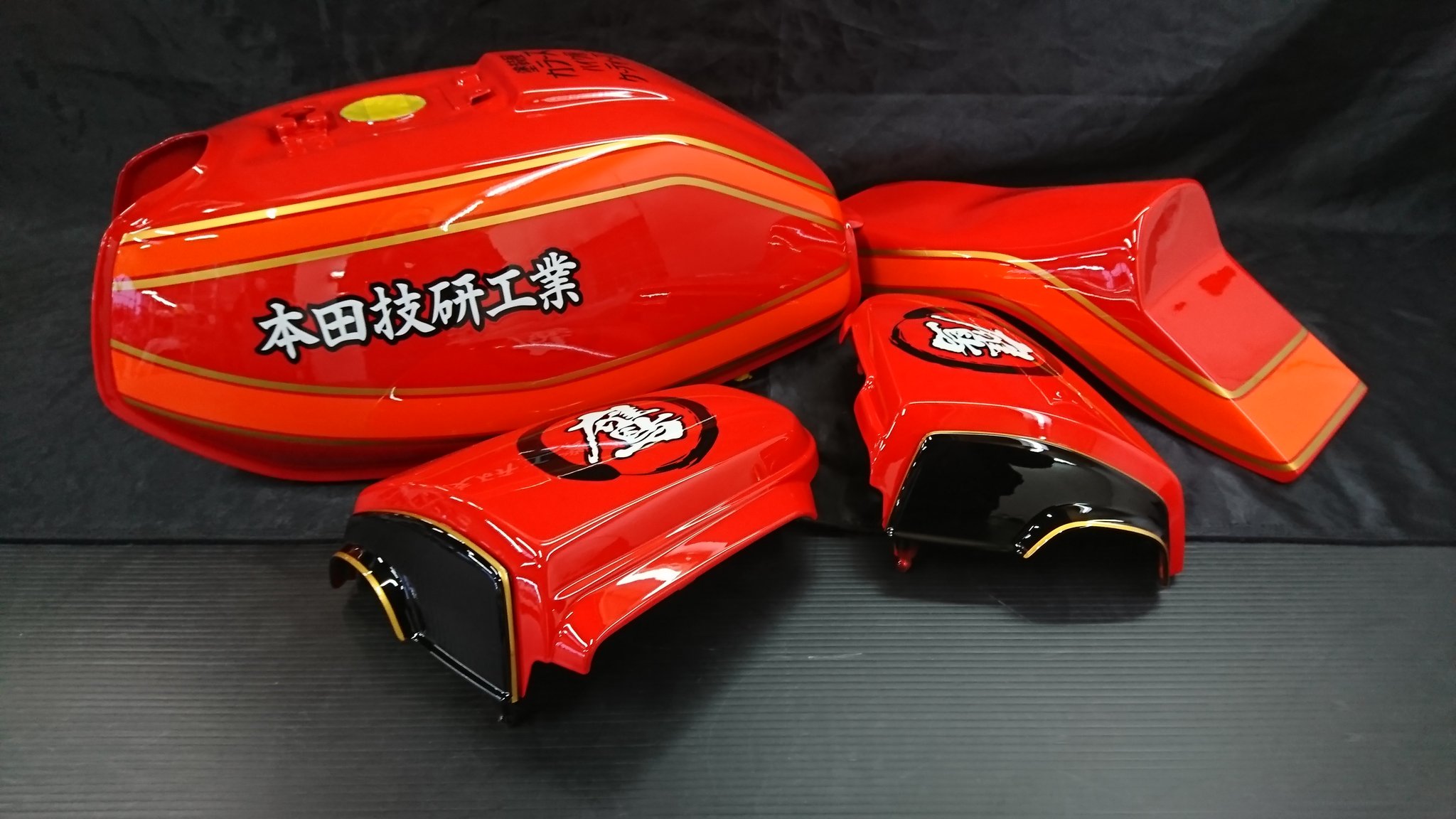 custompaint Colors (@COLORS0506) / X