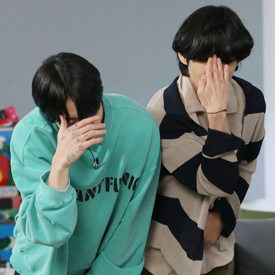 sukiiiTK's tweet photo. “Taehyung and Jungkook are the same person just with different names” ~Namjoon~ #taekook https://t.co/4exRiuq67A