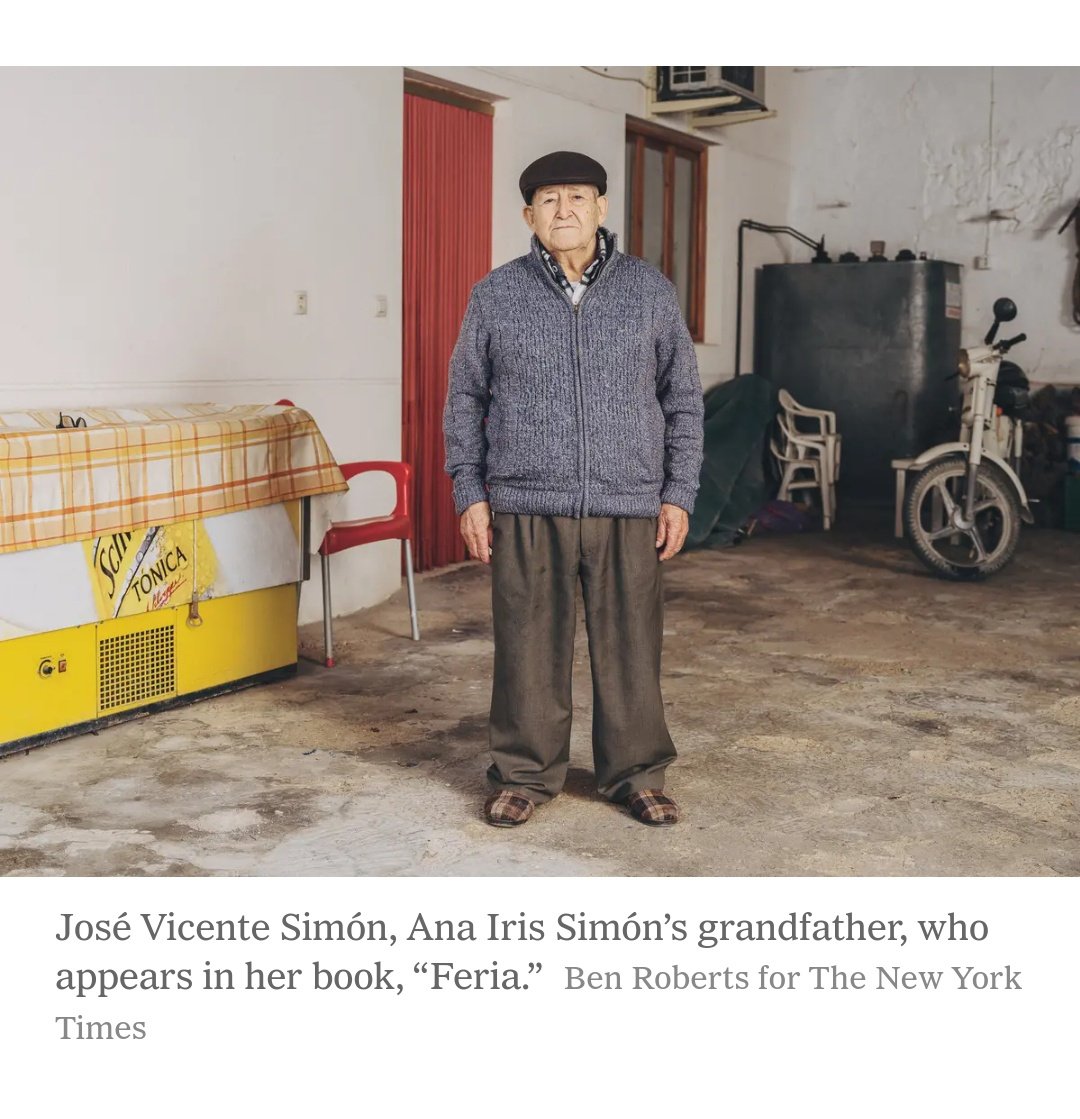 clarasimonn's tweet photo. el abuelo Vicente y la prima @anairissimon en el NYT, lloro de la emoción🥺💔🙌🏻 https://t.co/se2hNi8j6Y