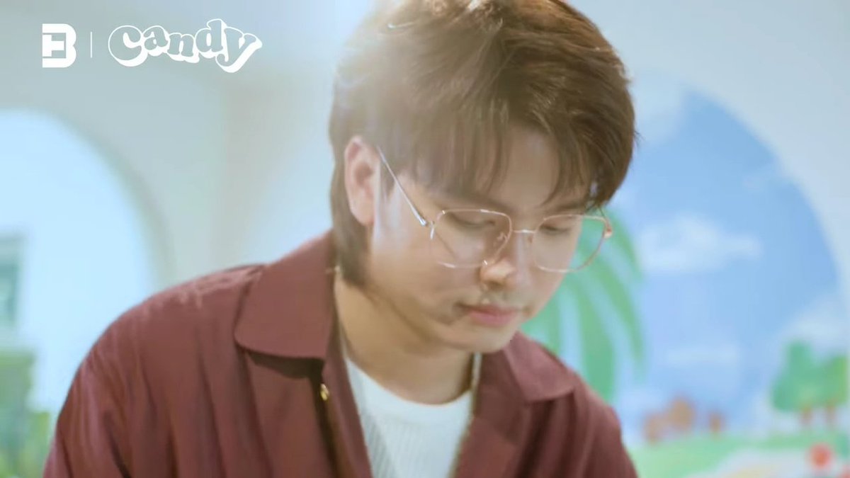 Nitnirun2's tweet photo. #HUGnont #NONTTANONT
#NONTLIVEwithLINEVOOM
#NONTXCandyTalk
#tanontgame260 https://t.co/3ATiBsuQnc