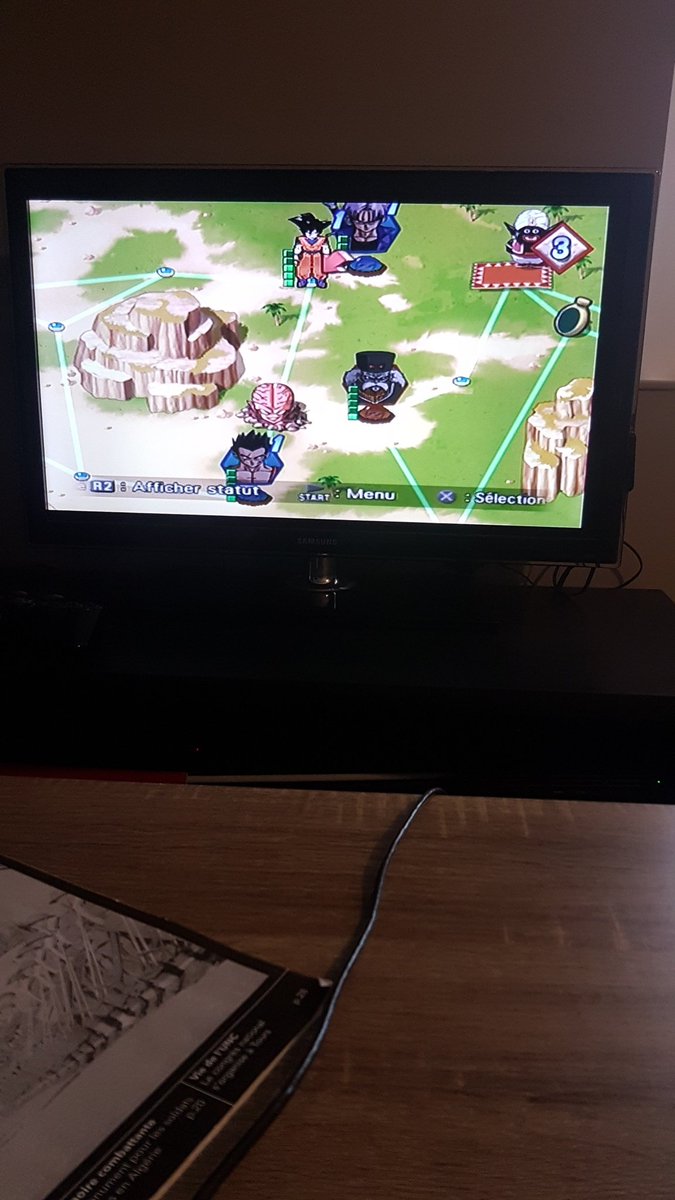 ThibDark's tweet image. A défault d&apos;êtte fidèle à 100% au manga (des Saïbamans avec C-20 ?!?) , le mode histoire est original avec ce plateau façon jeu de société qui donne un aspect stratégique au titre . Bon par contre pour les combats je suis un peu rouillé 😅
#DragonBallZBudokai2
