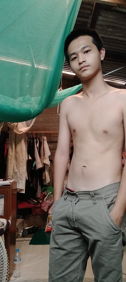 kan072069's tweet photo. ถ้าเขาไม่รักให้ทักหาเรา☺️😋 https://t.co/gegb8gsfrd