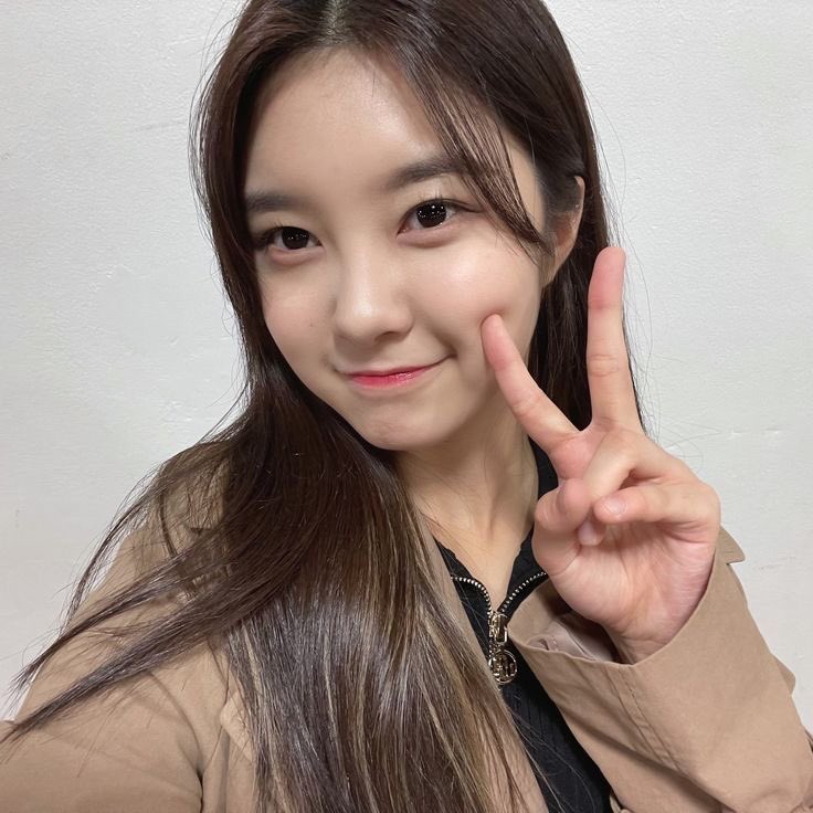dayeonselca's tweet photo. https://t.co/VrKOKxzp0G