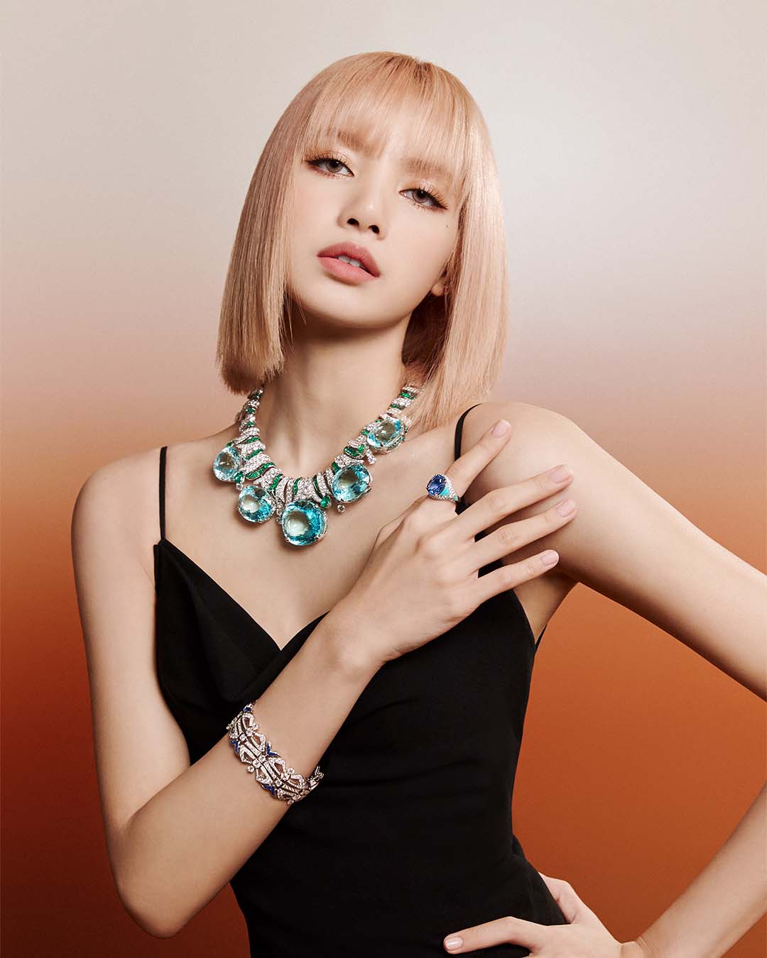 Lisa on sale bvlgari necklace