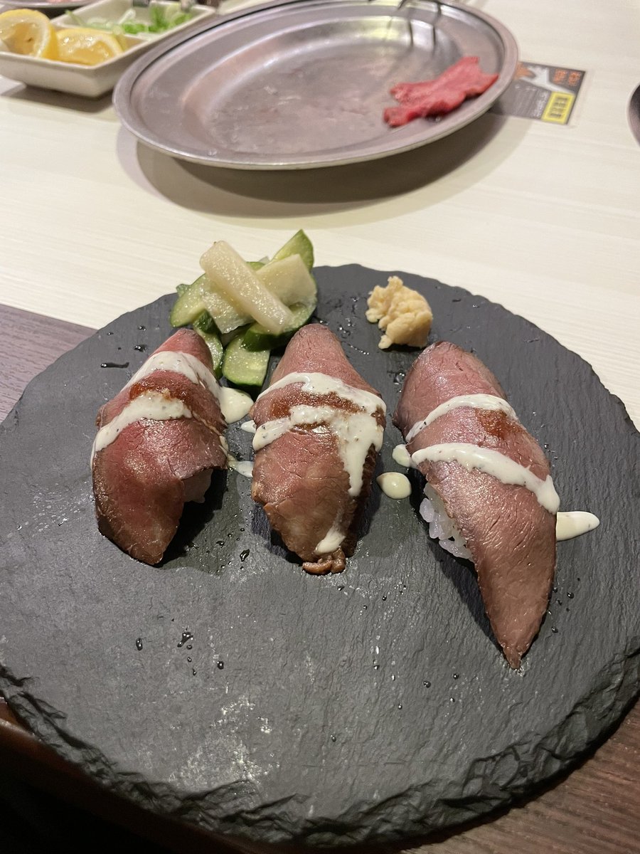 ekirorun's tweet photo. 沢山誕生日祝ってもらいました✨
もう食べれません😛 https://t.co/lLdYGl6YJ2