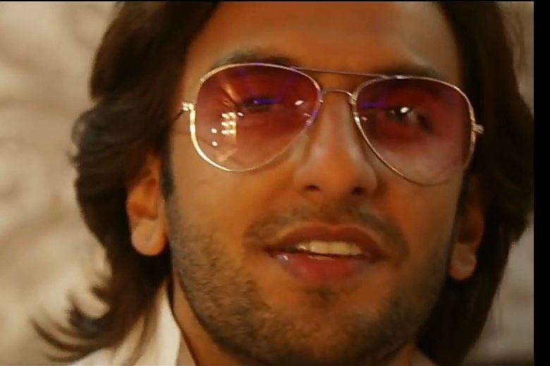 ranveercirkus's tweet photo. #DOTHEREX BTS (Behind the scenes ) #RanveerSingh https://t.co/XFkCjeH7UJ