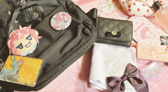 カバンの中身のtwitterイラスト検索結果