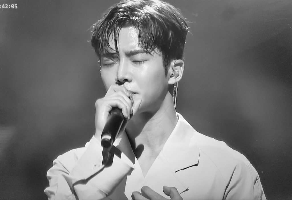 fhdnsmo's tweet photo. 220123 그날들 - 로운
#로운 #ROWOON #sf9 https://t.co/YDNCKn73cM