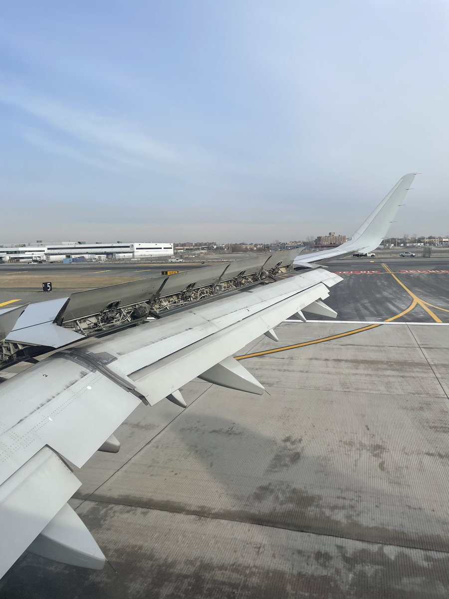 JoshLinsenberg's tweet image. Touchdown in New York. #WarningIssued @newyorkriptide