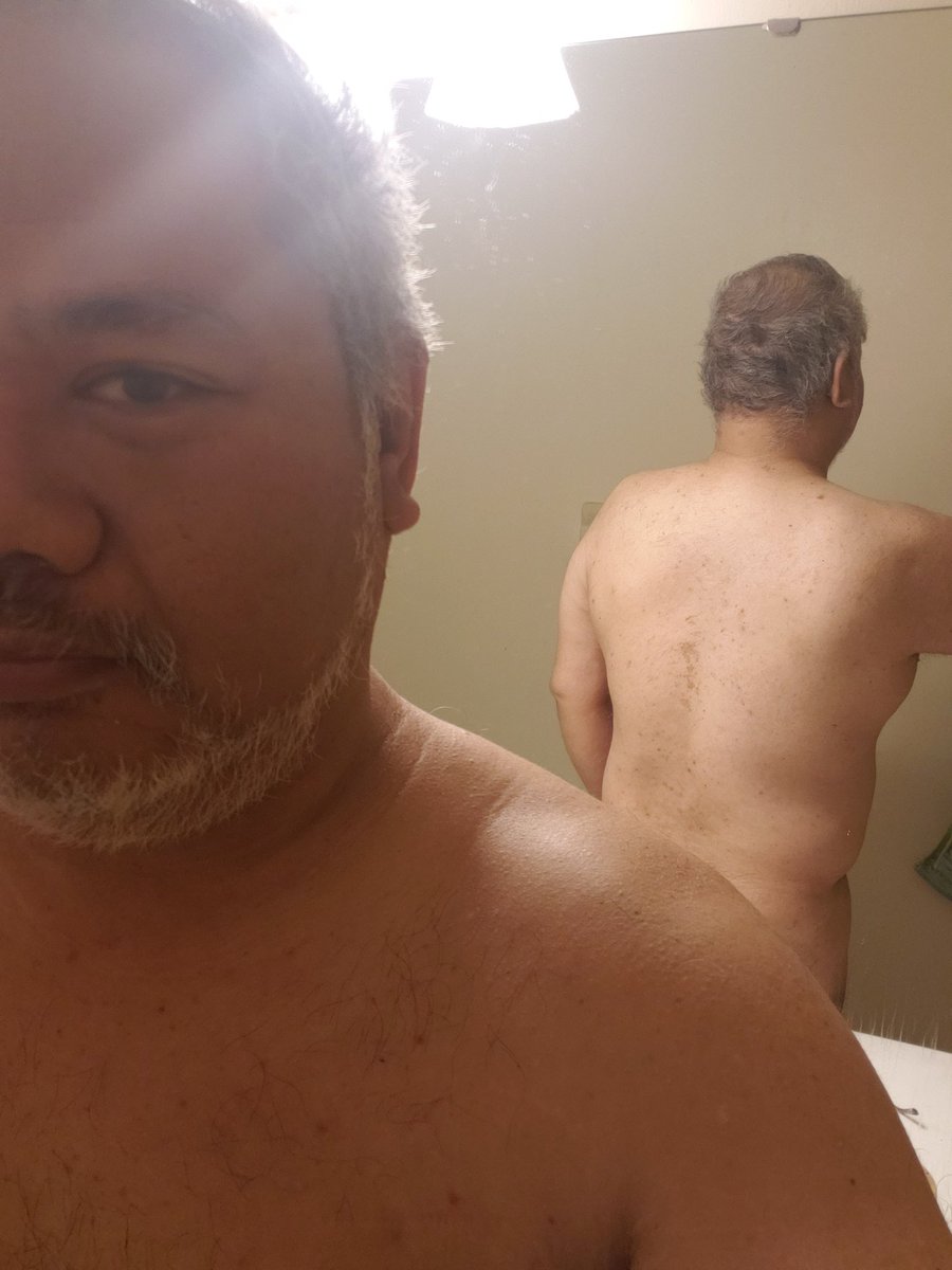 kiretoce's tweet photo. Humps, lumps, and clumps. #fatso https://t.co/vgWLPZUQwe