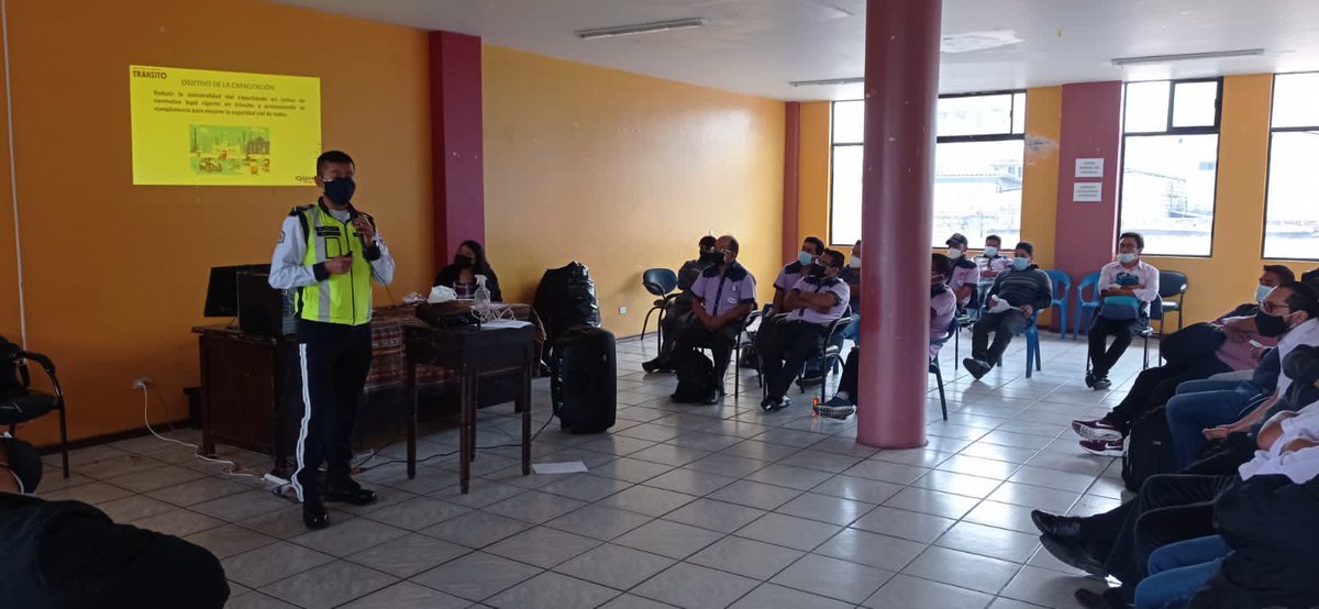 fettepi2's tweet photo. Cumpliendo con el compromiso de mejorar nuestro servicio de transporte hemos capacitado a todos los compañeros que conforman la operadora de transporte Ecuatoriana S.A.@MoniSandovalUIO @teleamazonasec ￼￼@santiguarderas @acastropiedra https://t.co/K7JT9lhZJG