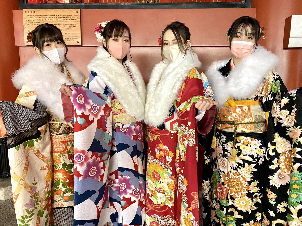 RiKKYY_official's tweet photo. 本日はRiKKYY初の撮影会ありがとうございました🔔
また何かしらの企画をして参りますので、お付き合い下さい。
RiKKYY定期公演
〜大人の青春ってなんだ〜
2022年2月9日(水)
OPEN 18:30 START 19:00
前売¥2,000 当日¥2,500(別途1D)
🎫https://t.co/EAkdbGBsRN
GOTANDA G+
ゲスト:SeedS/PISTIL https://t.co/IXMupLqjGs