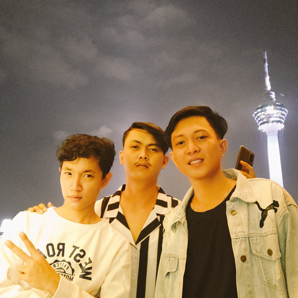 RIKI_RIK0's tweet photo. #doneweekend https://t.co/AMGJmoF5xN