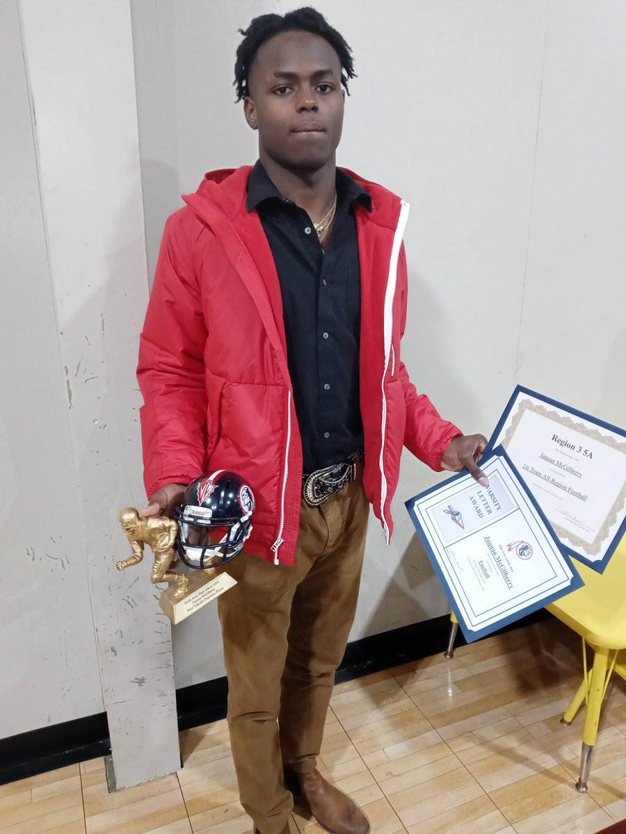 JoanieMcgilber3's tweet photo. Congratulations @JaquanMcgilber1 .
#DEFENSEMVP
#1STTEAMALLREGION https://t.co/xuRe27MdX9