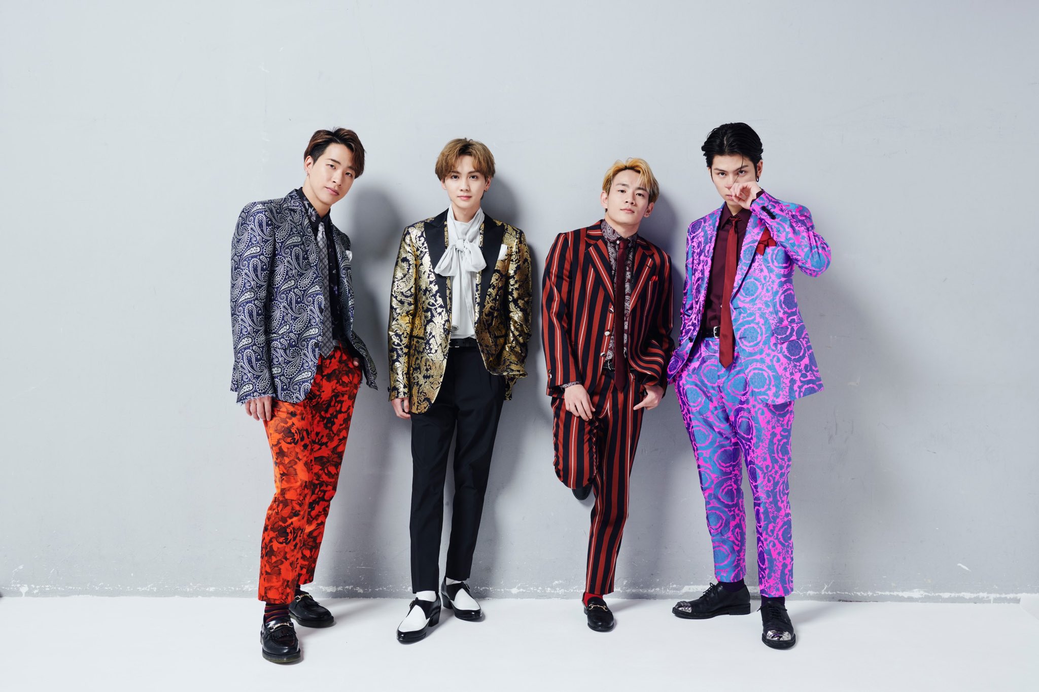 THERAMPAGE　 川村壱馬、吉野北人、長谷川慎、TYF 直筆サインパネル THERAMPAGE 川村壱馬、吉野北人、長谷川慎、TYF 直筆サイン