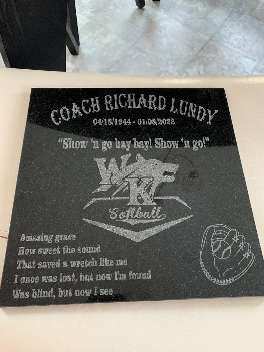 WKHSsoftball's tweet photo. We want to thank our athletic booster club so much for the beautiful gift in honor of Coach Lundy! What an honor it will be to display this down at our field. Thank you again @WkBooster!! https://t.co/Og91KNqXna