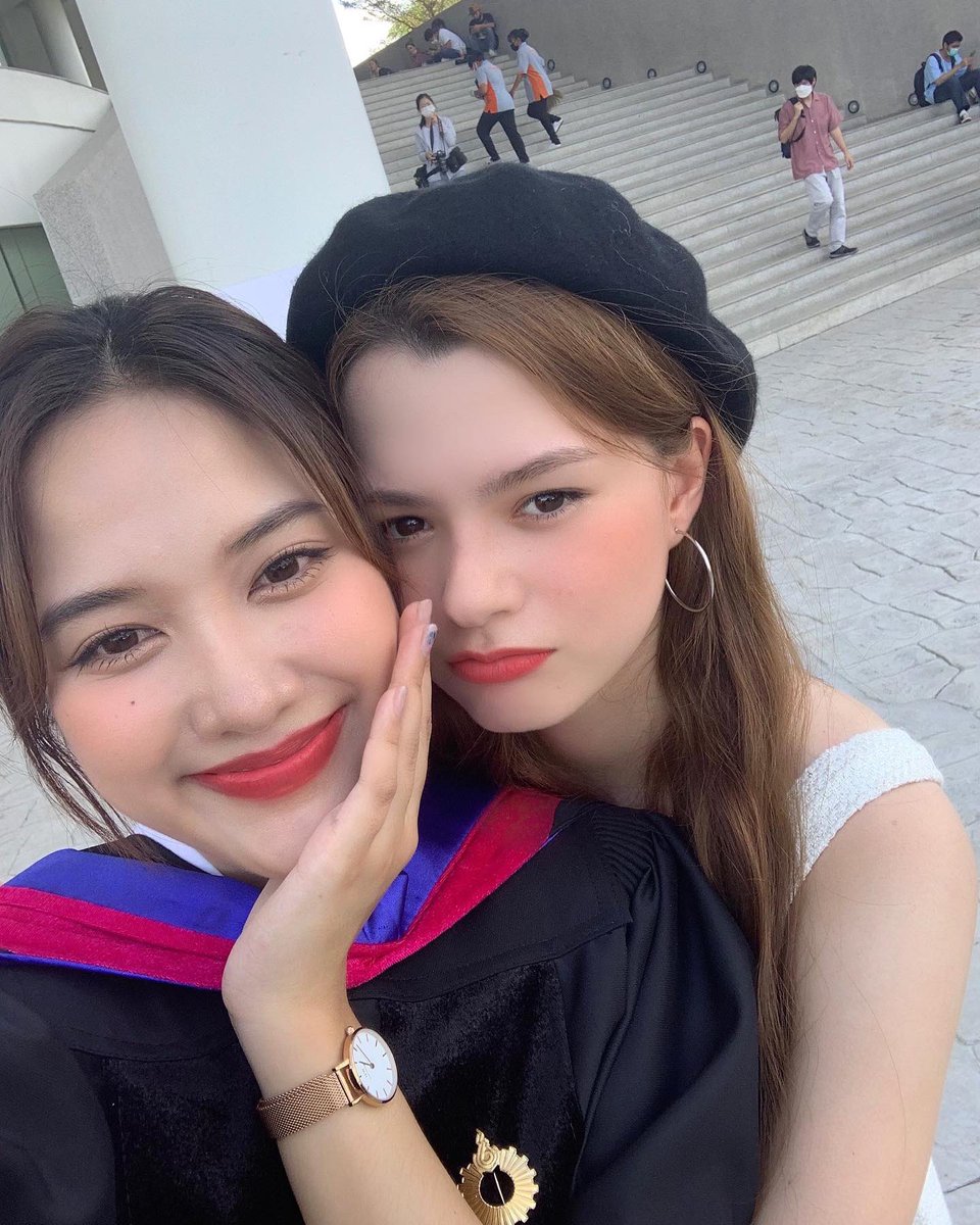 AngelssBecky's tweet photo. Super proud of you, congratulations na ka bb❤️🤏🏻😋 always beside you forever✊🏻 https://t.co/F6isbRWRKj