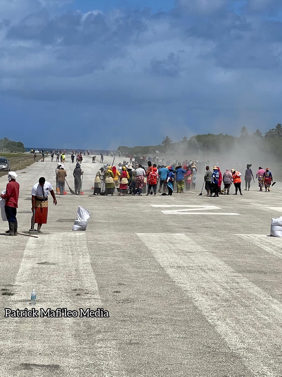 Josephine Latu-Sanft tweet media