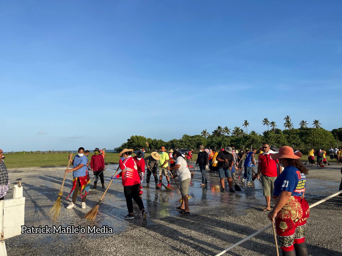 Josephine Latu-Sanft tweet media