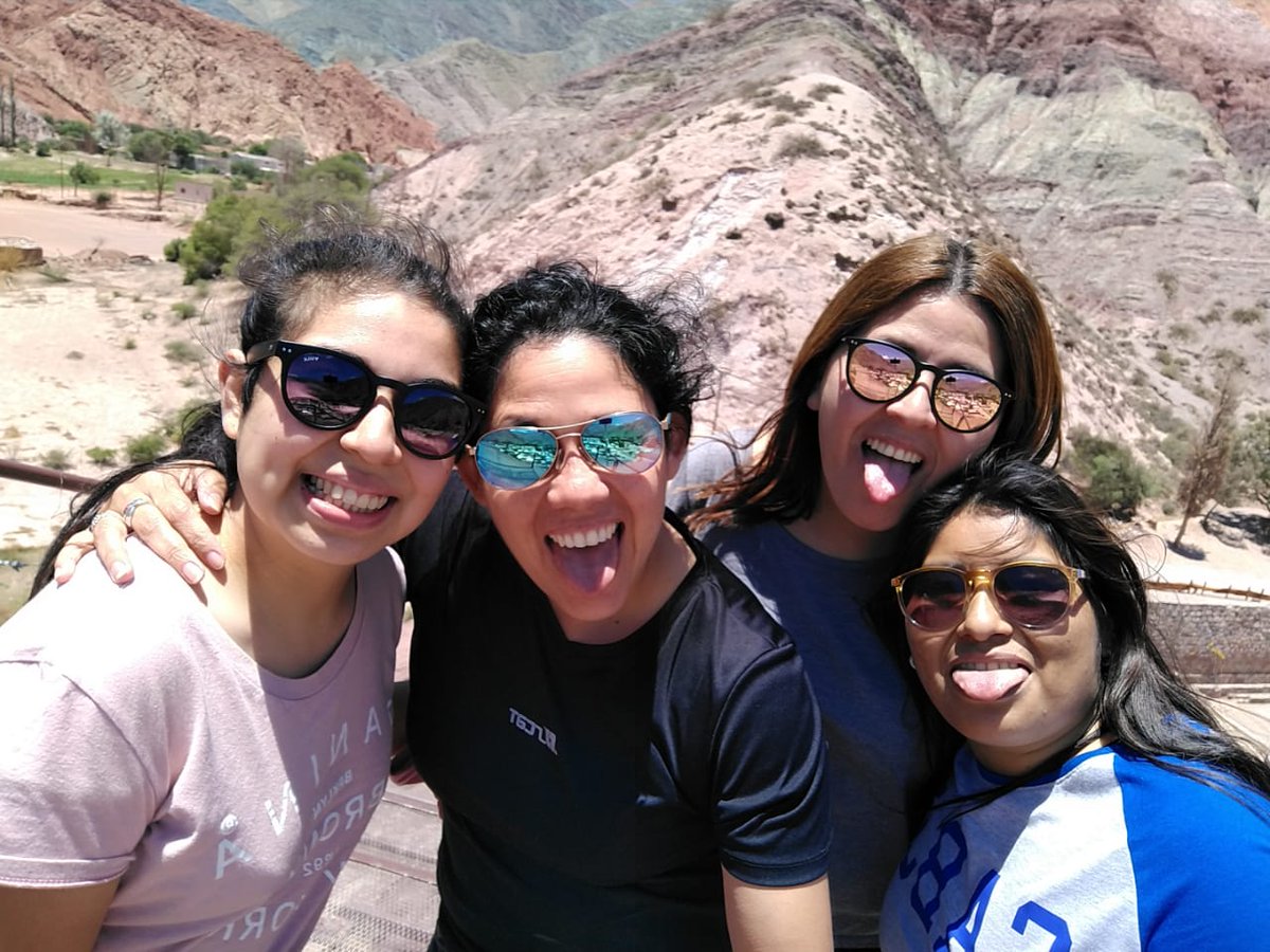 DaianaLucerina's tweet photo. Mis niñas (aunque seguro ellas dicen eso de mi jaa)
Mis adoradas ♥️
#Viajecito #purmamarca #estanlocas 🤣⚘ https://t.co/WSmAjtODpr