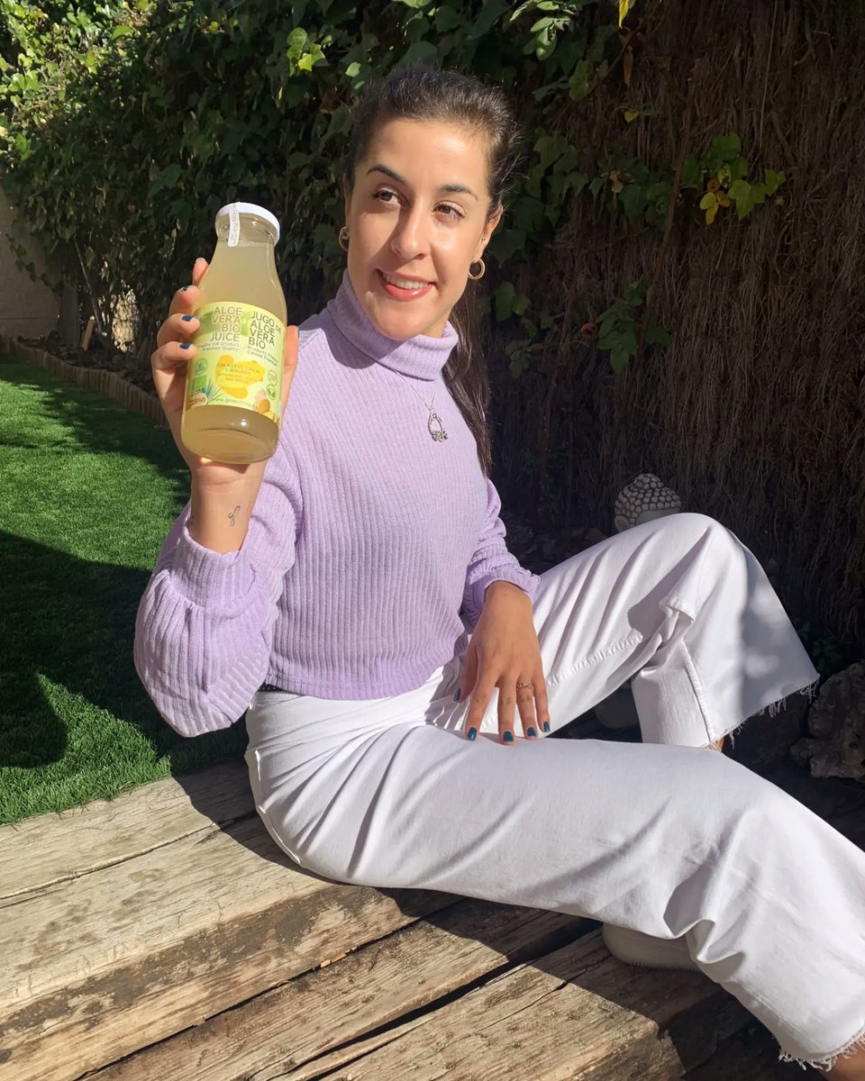 CarolinaMarin's tweet photo. Nuevo miembro de la familia @greenfrogaloe, con jengibre, limón y agave 🐸 💚 #AloePower #Publi https://t.co/XoAADoNtsM