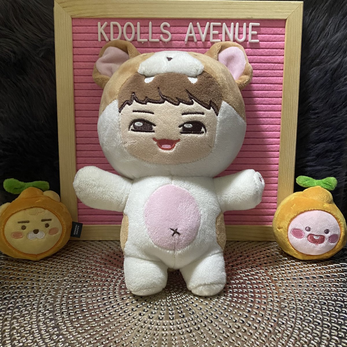 peachiseon's tweet photo. WTS/LFB

IKON Hanbin &amp; DK doll 20cm SET for 600 pesos

- First to reply "Mine"
- No flaws but need wash

#ikondoll https://t.co/v1IivOBCL6