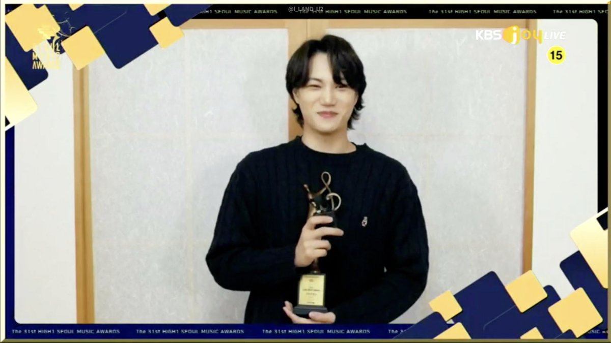 xxxnc4_'s tweet photo. CONGRATULATIONS EXO 💙
WE ARE ONE EXO SARANGHAJA

@weareoneEXO
#EXO_WINNING_SMA_KWAVE #EXO5thKWAVEonSMA #DONT_FIGHT_THE_FEELING #EXO
#엑소_한류특별상_축하해 #엑소 https://t.co/lGObRiRK8E