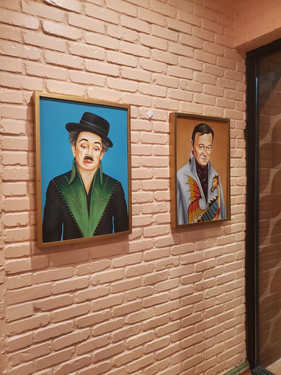 Lance_Bro007's tweet photo. Funny how @ChuysRestaurant can have an Elvis theme but no Elvis chicken.... use to go weekly but now might go once every 3 months. Bring back old menu, nacho bar, &amp; daily specials! #Chuys https://t.co/vfB2aXpoDW