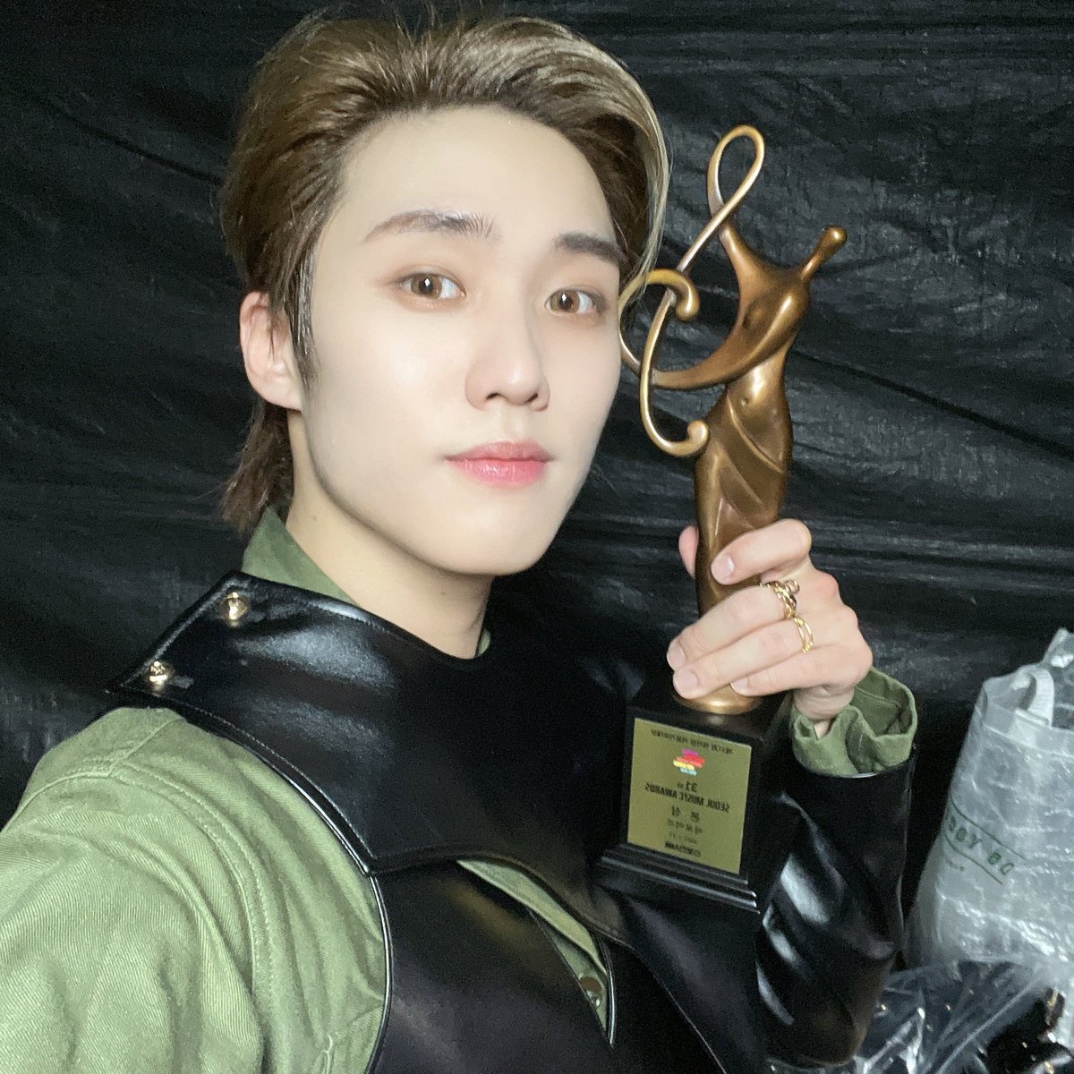 B4EC0BIE's tweet photo. deserving of the award and the whole world ily
#sweetcob https://t.co/7jbn6322vi