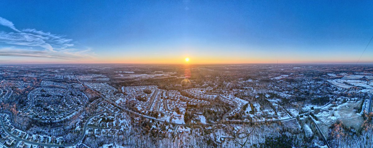 AHuscio's tweet photo. @Queen_City_News @TaraLanewx @JimLytleWX1 Frosty sunrise in University City 1.23.22 https://t.co/NU5hHV9sY7