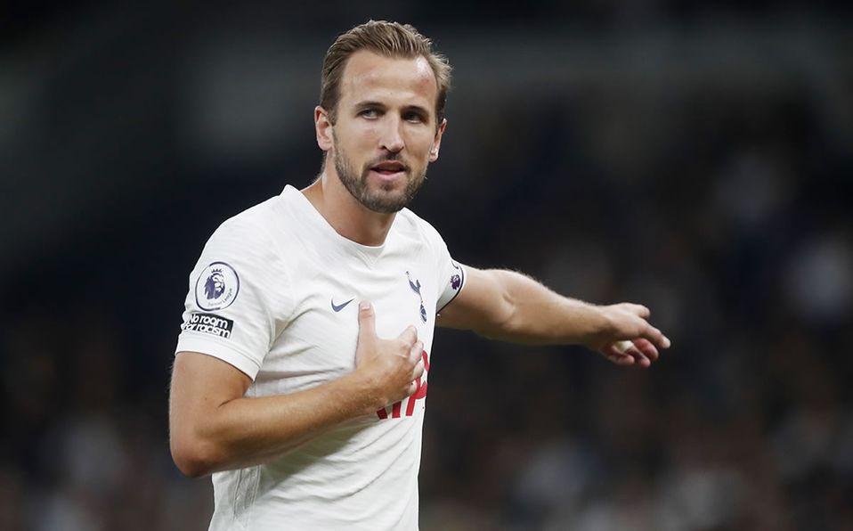 mysteryfootball's tweet image. If Harry Kane scores vs Chelsea today, we will give away a Mystery Football shirt to one lucky follower! 🏴󠁧󠁢󠁥󠁮󠁧󠁿 

To enter: 
1️⃣ RT this tweet
🤝 Follow us

Good luck! 🤞🏻