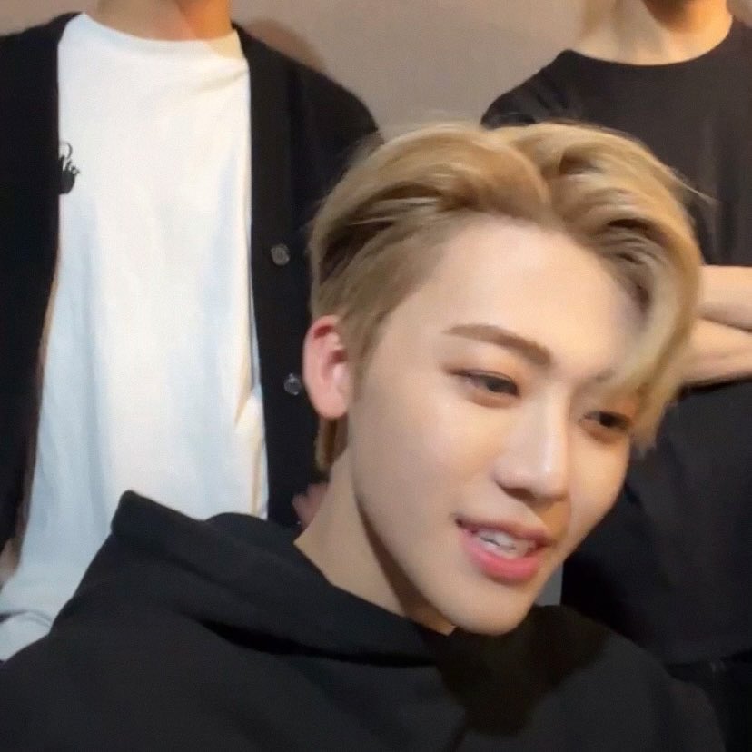 มึงแจมินวิชวลมากกโคตรของความโคตรจะหล่อนี่คนหรือพระเจ้า