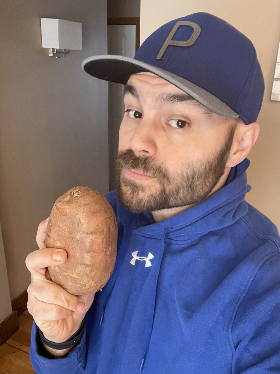 RandallPCastro's tweet photo. Whatever it takes, #BillsMafia!
#RallySpud https://t.co/JYU8qbtKXf