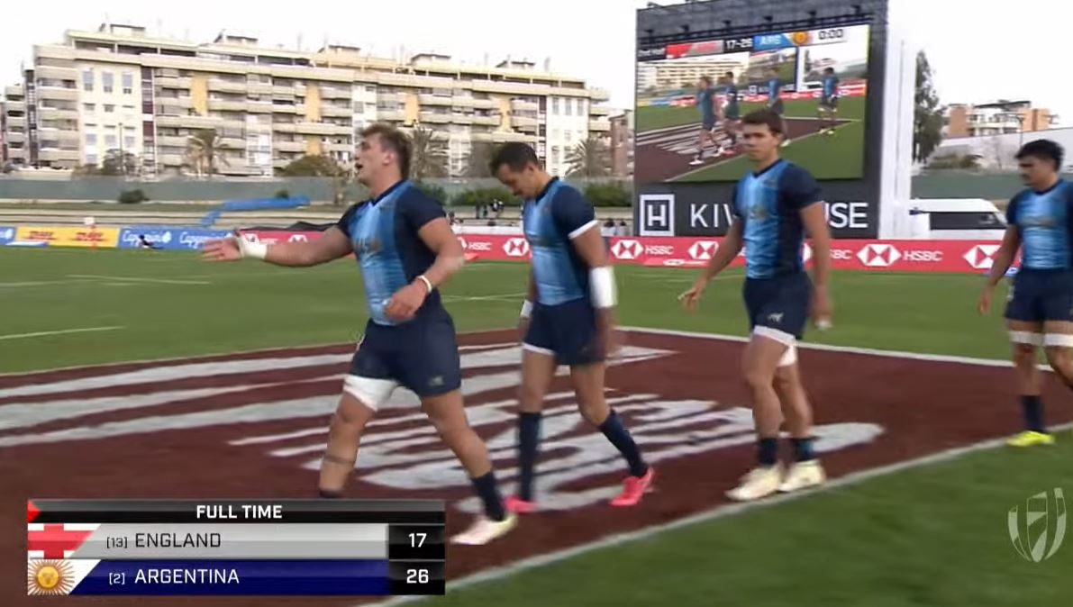 Fran_Capizzi's tweet photo. #Rugby #Seves

🇦🇷vs 🇿🇦 La gran final de Málaga 7s será 14:56 hrs. 

Desde 13:30 hrs. estaremos en vivo con los relatos y comentarios de #Spains7 en Star+ 

🎙️ @FacuQuiroga82 @luketa_10 @Fran_Capizzi 

¡ IM-PER-DI-BLE ! 

Todos invitados https://t.co/5xVtuEipt0